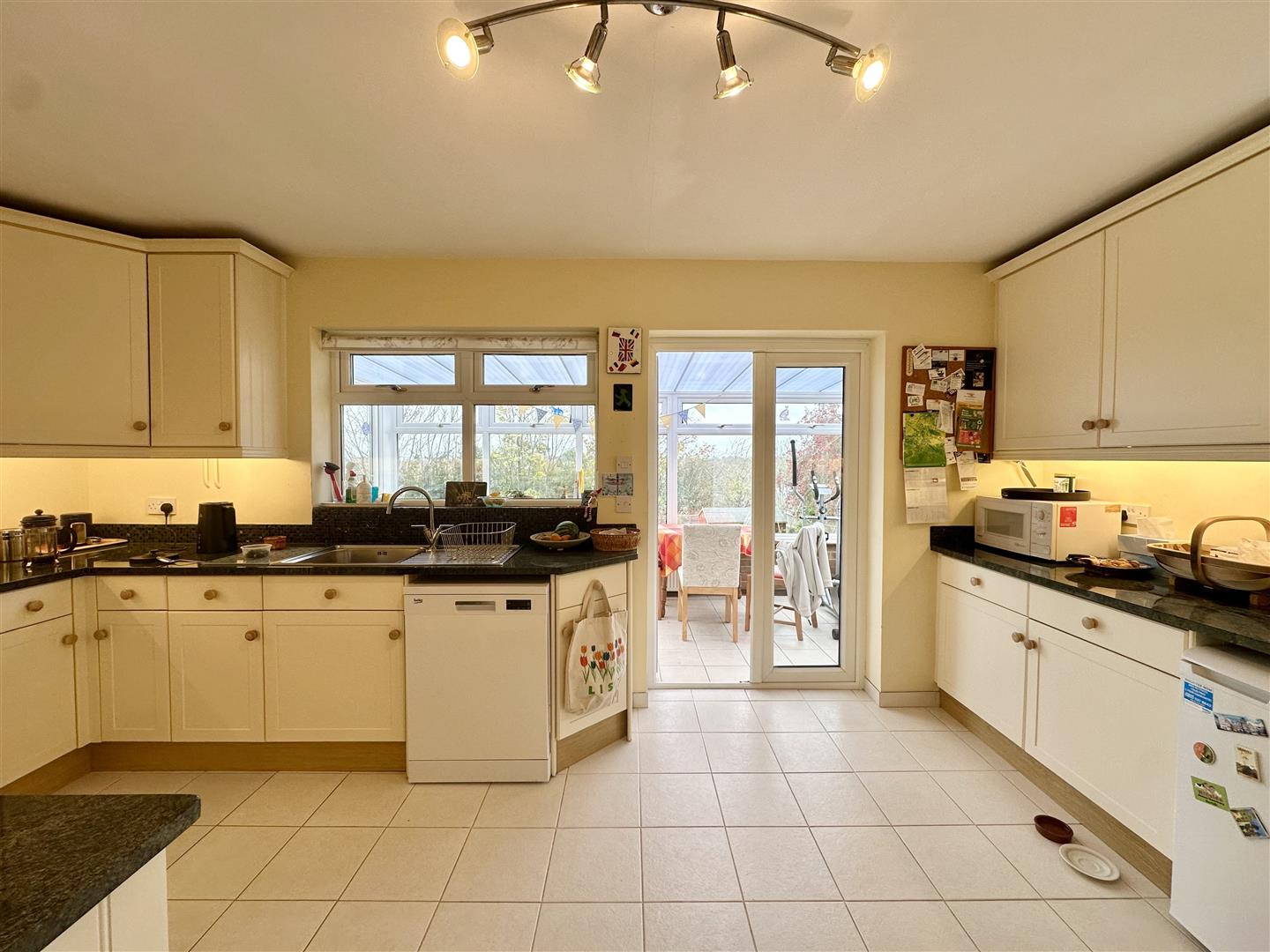3 bed property in Millfield Rise, Bexhill-On-Sea